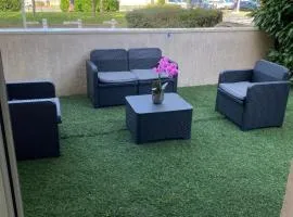 Logement entier chambre+salon + jardin & terrasse