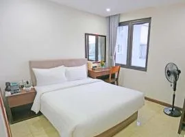 K-BIZ 1 HOTEL - Ngõ 1 Trần Văn Lai HN - by BAY LUXURY