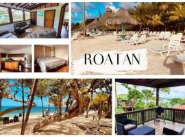 Roatan Relax Apt A, location de vacances à Arrozal