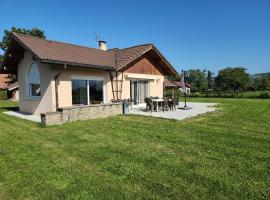 Villa porte bonheur, self-catering accommodation in Arenthon