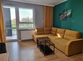 Nowy piękny apartament spokojna okolica, zielono, w poblizu basen, silownia, galerie, lotnisko 8 min, hotel ieftin din Radom