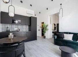 R6 - Boutique Apartments, Best Location By BQA
