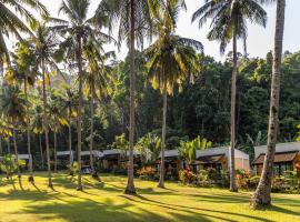 Phukhaolak Resort, khách sạn biển ở Khao Lak