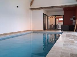 G&icirc;te du Plantagen&ecirc;t - Piscine int&eacute;rieure privative