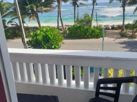 White Surfing Beach Resort, hotel v destinaci Unawatuna