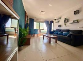 Spacious home in Euromarina with sea view, hotel in San Blas