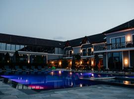 Underhill Resort&Spa, hotel em Bohorodchany