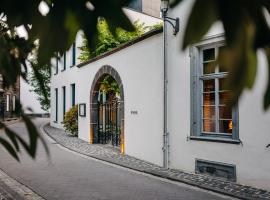 Hotel PURS, hotelli kohteessa Andernach