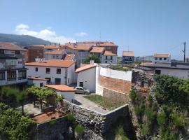 CASA EN EL CENTRO HISTÓRICO DE CASTRO URDIALES, отель в городе Кастро-Урдьялес