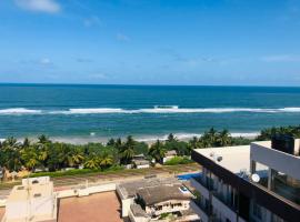 Green Star City Apartment, íbúð í Dehiwala