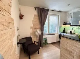 Bastien Studio near Airport