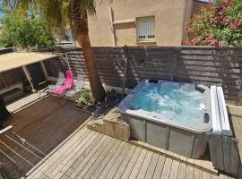 Sud-vacances: Villa 5 chambres première ligne avec jaccuzzi