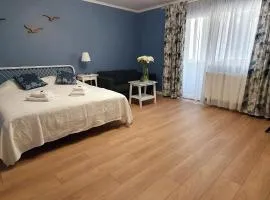 D&C Studio II/Self-Check-In