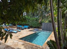 #1 Fort Lauderdale House - Heated Salt Water Pool - Private Oasis-Updated Gorgeous 3BR 3BA - Las Olas, holiday rental in Fort Lauderdale