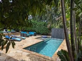 #1 Fort Lauderdale House - Heated Salt Water Pool - Private Oasis-Updated Gorgeous 3BR 3BA - Las Olas