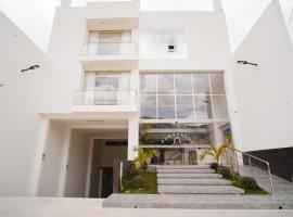 Suite & Sauna Puñuykuna, hotel near Mayor General FAP Armando Revoredo Iglesias Airport - CJA, Cajamarca