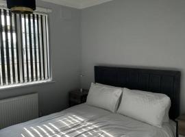 Kenton Apartment- Wembley links, apartmen di Harrow Weald