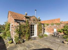 The Writer's Studio (stylish garden guesthouse), hotel in Folkingham