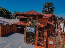 Pousada Rio Das Aguas, guest house in Foz do Iguaçu