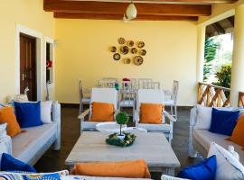 Relaxing Beach Front Villa, holiday home in Mambrui