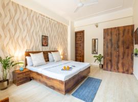 Homlee - Hill View Apartment Luxury, hotel en Rishikesh
