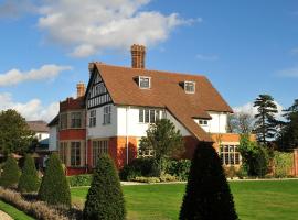 Greenwoods Hotel & Spa, hotel with hot tubs in Stock