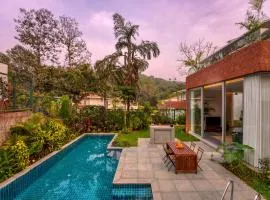La Macedo Estate - 3BHK villas - Assagao- Caretaker-Balcony-Enticing Pvt pool