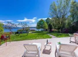 Villa Martine Au Bord Du Lac - Happy Rentals