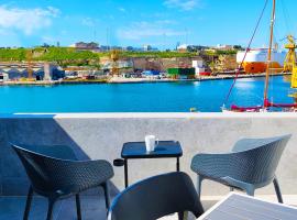 Cabin 4 Savynomad Harbour Residences wow Views, koliba u gradu Cospicua