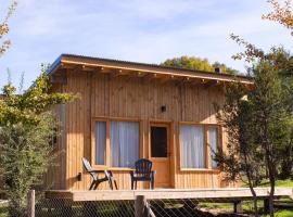 Mini Casa en la monta&ntilde;a con vista a la CASCADA- Andes Alquileres, mini casa em San Mart&iacute;n de los Andes