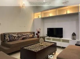 Spacious 3 Bedroom Furnished Family Home near Valencia Town, Lake City & Ring Road