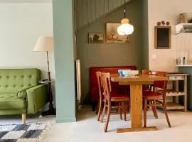 Maison de pêcheur rénovée à 3 mn de la mer.