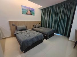 Hanan Studio Apartment with Pool, Wifi & Netflix, hótel í Gua Musang