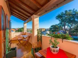 Schöne Ferienwohnung nur 300 Meter bis zum Strand mit Küche, Bad, Klima, Parkplatz