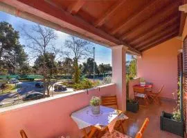 Tolles Appartement nur 300 Meter bis zum Strand mit Küche, Bad, Klima, Parkplatz