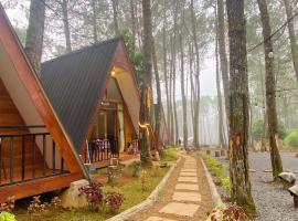 Great Panorama Lodge and Camping, hótel í Lembang