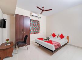 OYO J2 Service Apartment, hotel near Mahindra World City, Gūduvāncheri