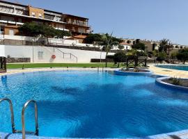 Amarilla Golf Suite by VV Canary Ocean Homes, appartement in San Miguel de Abona