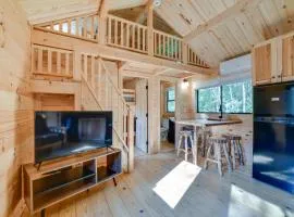 Catskills Tiny Home Cabin Surrounded by Nature!