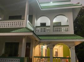 Pupa Homestay &Surf school, hotel in Trivandrum