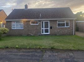 The Bungalow, hotel with parking in Dersingham