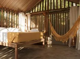 Na Floresta Glamping、ポルト・デ・ペードラスのグランピング施設