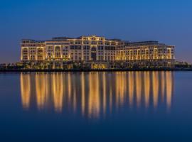 Palazzo Versace Dubai, готель біля аеропорту Міжнародний аеропорт Дубай - DXB, у Дубаї