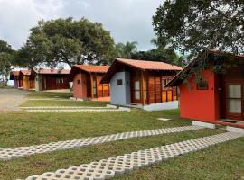 Verdemar Chalés, hotel v destinaci Penha