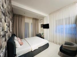 Riviera Studios, serviced apartment sa Mamaia