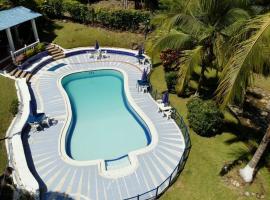 Hotel Campestre el Salitre By Marbar, hotel v mestu Villeta