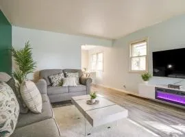 Cozy Minneapolis Duplex - 10 Mi to Downtown!