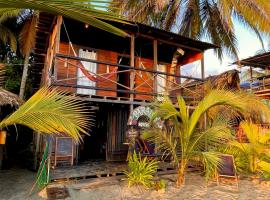 Hostal Paraíso, hotel pantai di Guachaca