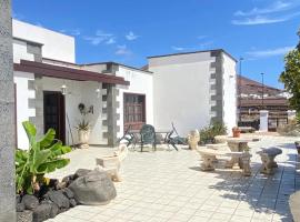 Villa Estrella Polar – apartament z obsługą w Costa Teguise