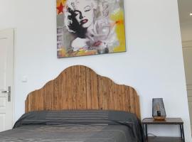 Chambre Maxilly، فندق مع موقف سيارات في Maxilly-sur-Léman